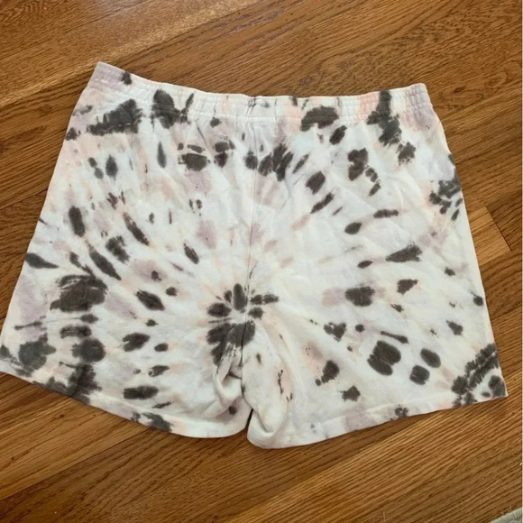 Monrow 100% Cotton Tie Dye Shorts Size Medium - Picture 5 of 6